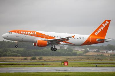 Image of aircraft registration G-EZWA - A A320-214 operated by easyJet