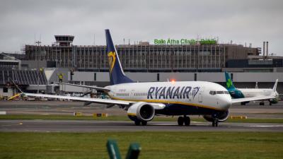 Photo of aircraft EI-HEN operated by Ryanair