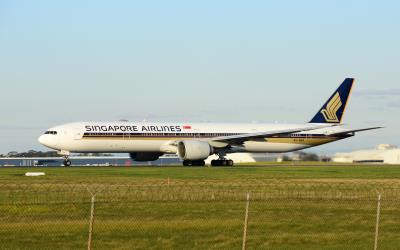 Photo of aircraft 9V-SNA operated by Singapore Airlines