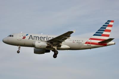 Photo of aircraft N766US operated by American Airlines
