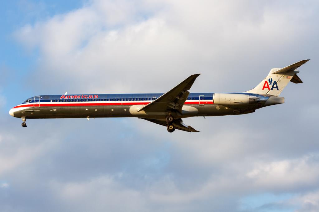 Photo of aircraft N970TW operated by American Airlines