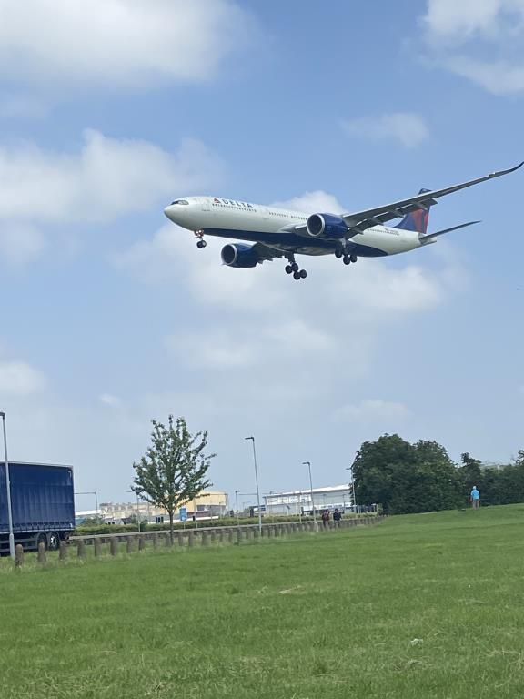 Photo of aircraft N407DX operated by Delta Air Lines