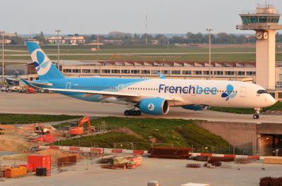 Photo of aircraft F-HREV operated by French bee