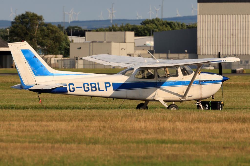 Photo of aircraft G-GBLP operated by Leading Edge Flight Training Ltd