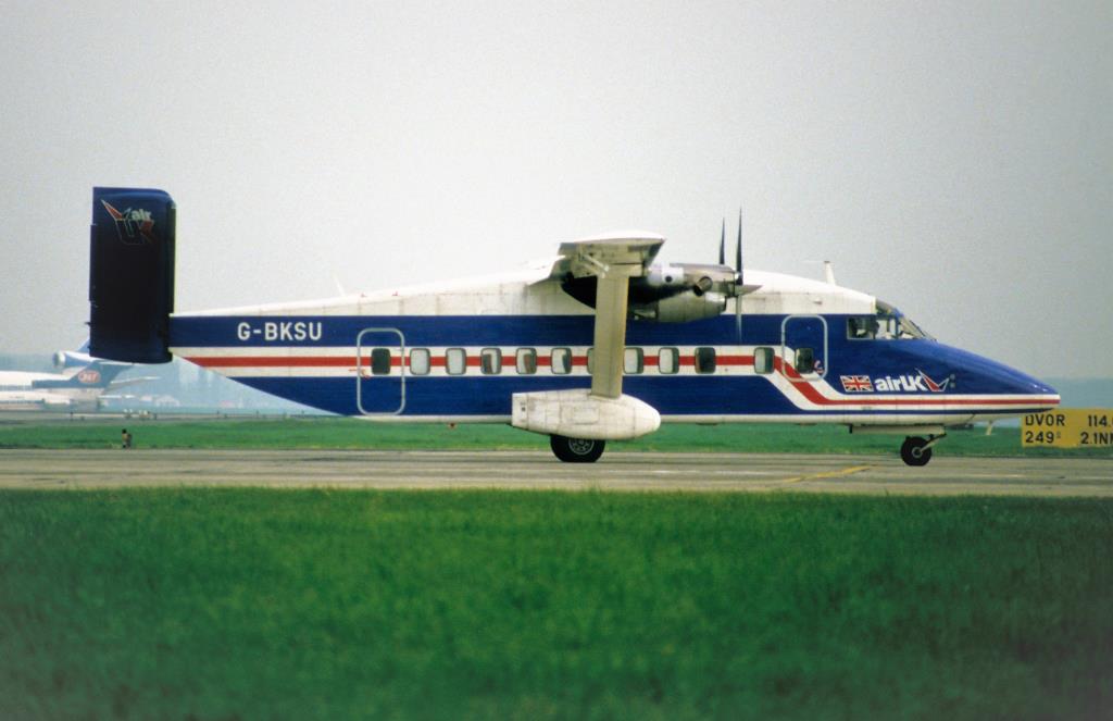 Photo of aircraft G-BKSU operated by Air UK