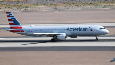 Photo of aircraft N171US operated by American Airlines