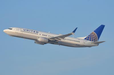 Photo of aircraft N87512 operated by United Airlines