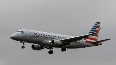 Photo of aircraft N107HQ operated by American Eagle