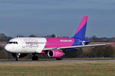 Photo of aircraft HA-LWL operated by Wizz Air