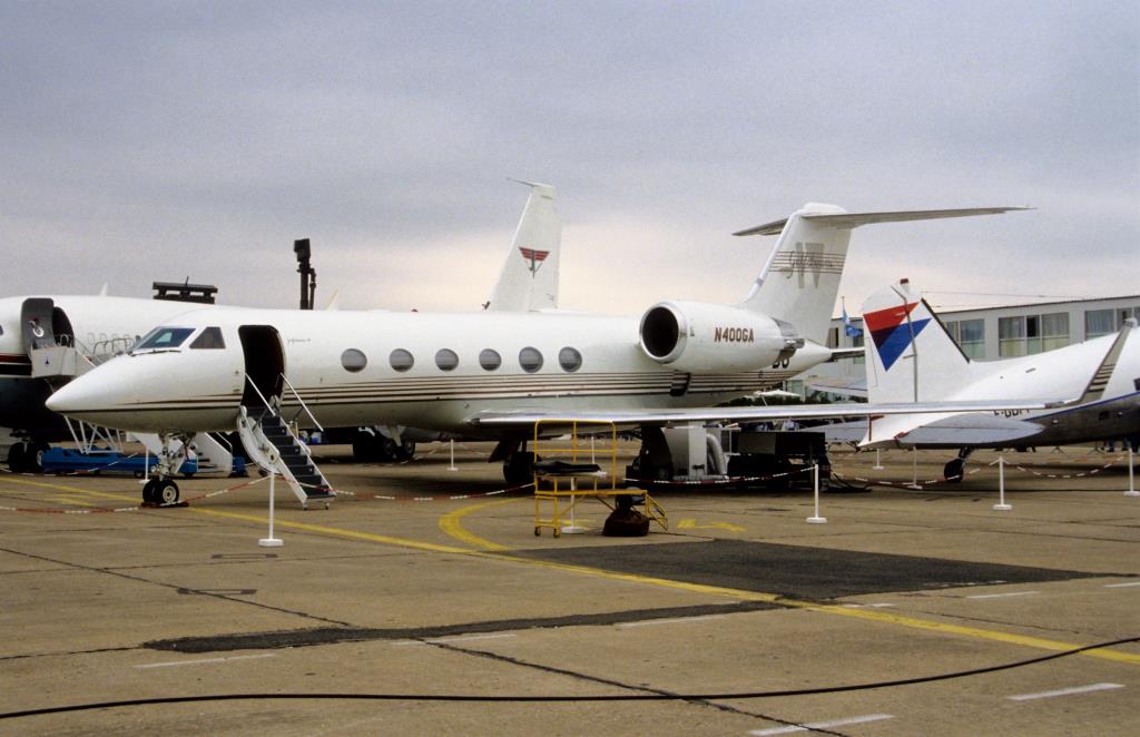 Photo of aircraft N400GA operated by Chrysler Consortium Corporation