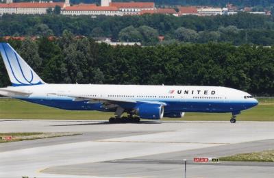 Photo of aircraft N768UA operated by United Airlines