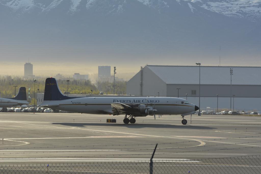 Photo of aircraft N747CE operated by Everts Air Fuel