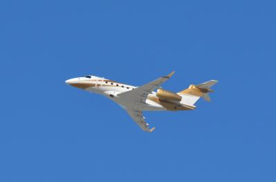 Image of aircraft registration N781MM - A EMB-550 Legacy 500 operated by Mirage Resorts LLC