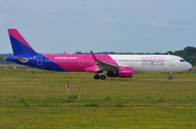 Photo of aircraft HA-LVE operated by Wizz Air