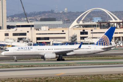 Image of aircraft registration N14107 - A 757-224(WL) operated by United Airlines