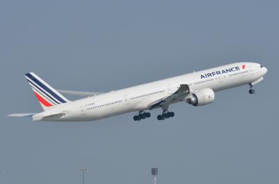Photo of aircraft F-GZNU operated by Air France