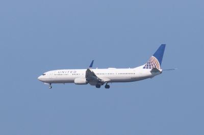 Photo of aircraft N37464 operated by United Airlines