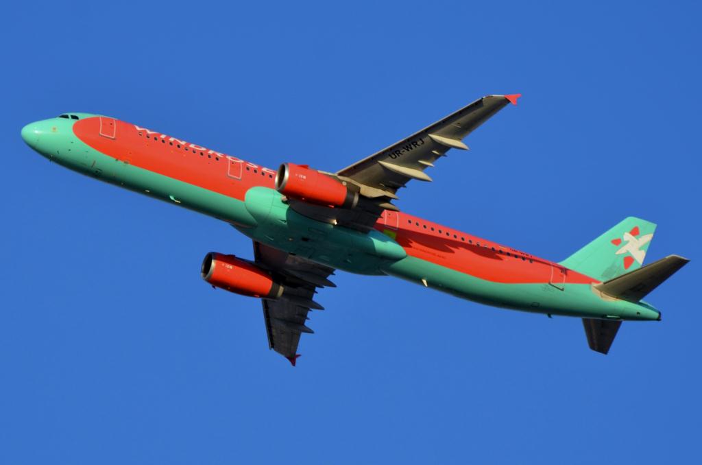 Photo of aircraft UR-WRJ operated by Windrose Air