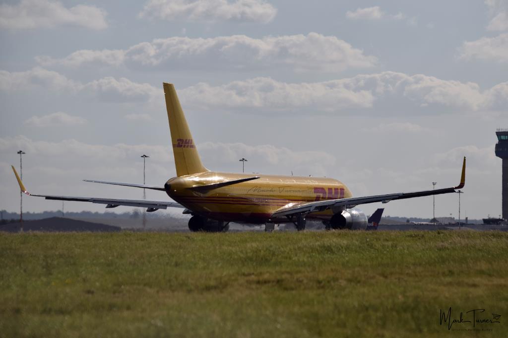 Photo of aircraft G-DHKN operated by DHL Air
