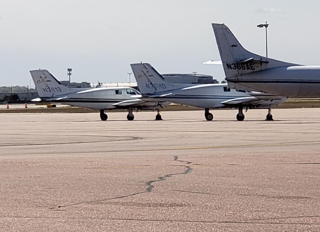 Photo of aircraft N76MD operated by Business Aviation Courier