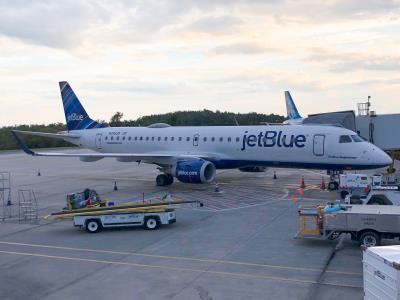 Photo of aircraft N249JB operated by JetBlue Airways