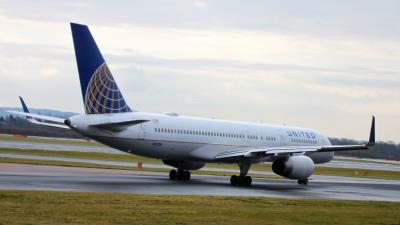 Photo of aircraft N13138 operated by United Airlines