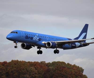 Photo of aircraft N193BZ operated by Breeze Airways