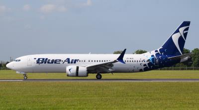 Photo of aircraft YR-MXB operated by Blue Air