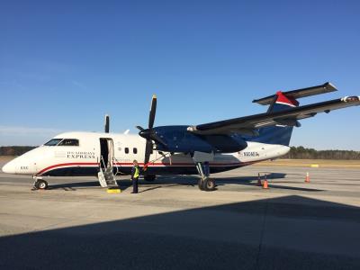 Photo of aircraft N806EX operated by Piedmont Airlines