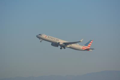 Photo of aircraft N995AN operated by American Airlines