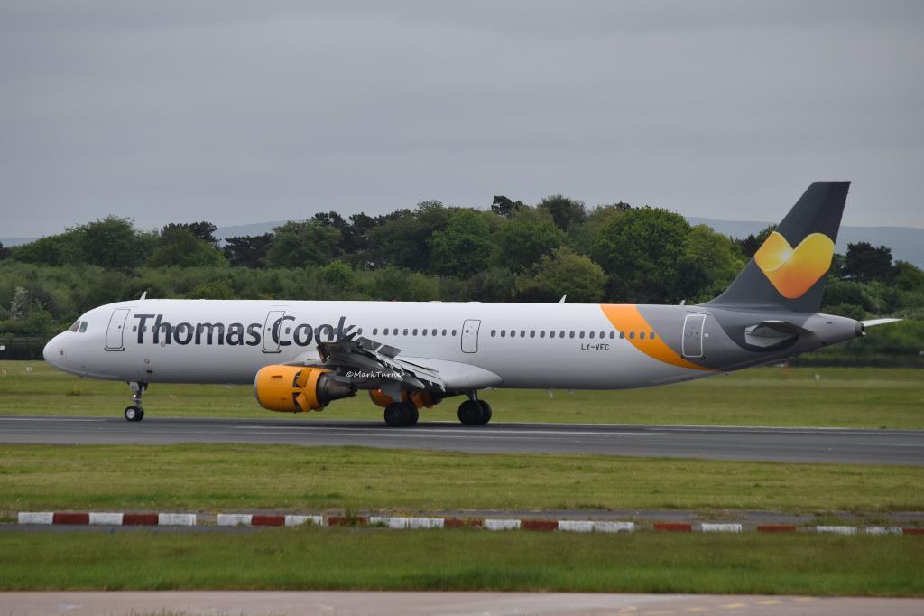 Photo of aircraft LY-VEC operated by Thomas Cook Airlines