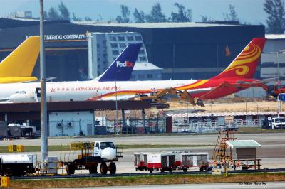 Photo of aircraft B-LNV operated by Hong Kong Airlines