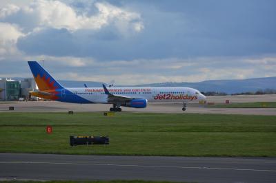 Image of aircraft registration G-LSAK - A 757-23N operated by Jet2