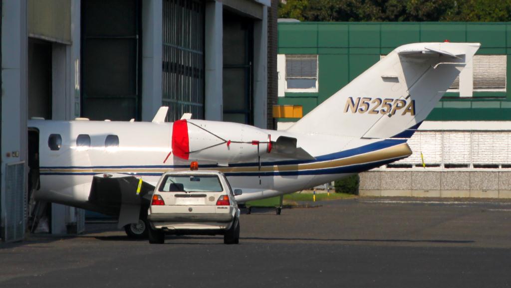 Photo of aircraft N525PA operated by Aero-Mobil Inc