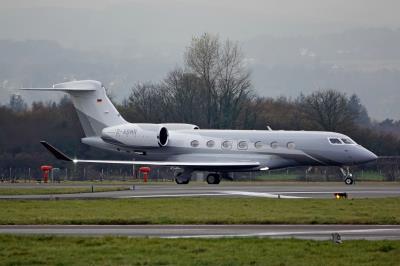 Photo of aircraft D-ABMR operated by BMW Flugdienst