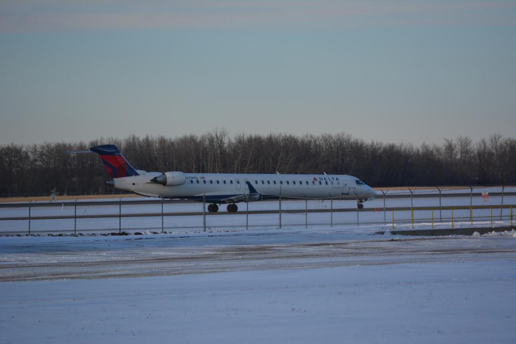 Photo of aircraft N279PQ operated by Delta Connection