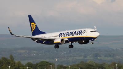 Photo of aircraft EI-DLG operated by Ryanair