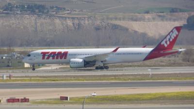 Photo of aircraft PR-XTA operated by LATAM Airlines Brasil