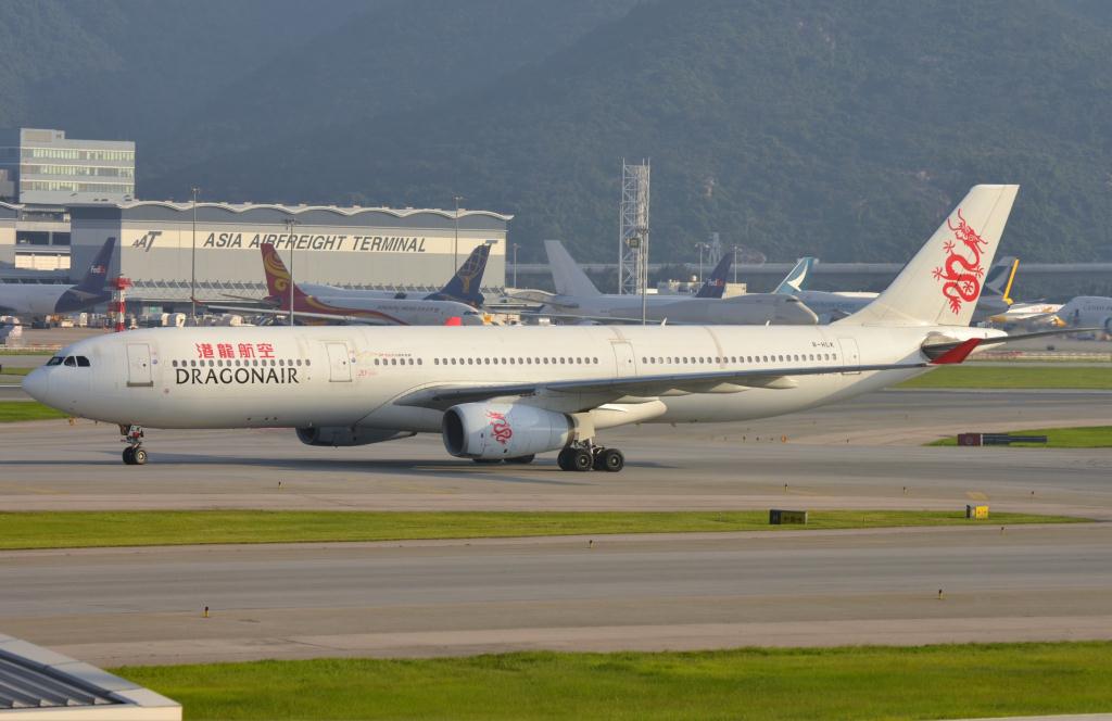 Photo of aircraft B-HLK operated by Dragonair