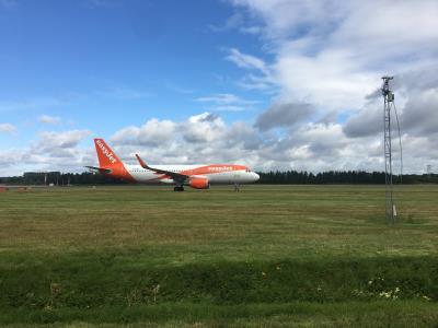 Photo of aircraft G-EZRX operated by easyJet