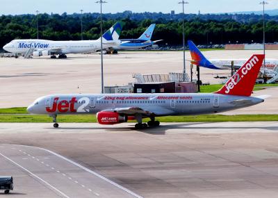 Photo of aircraft G-LSAH operated by Jet2