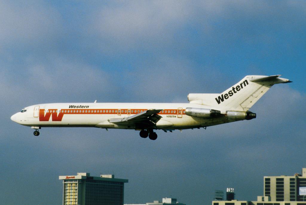 Photo of aircraft N2829W operated by Western Airlines