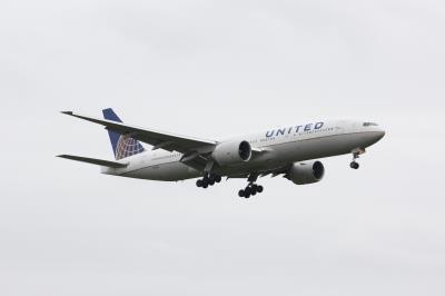 Photo of aircraft N37018 operated by United Airlines