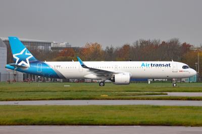 Photo of aircraft C-GOJC operated by Air Transat