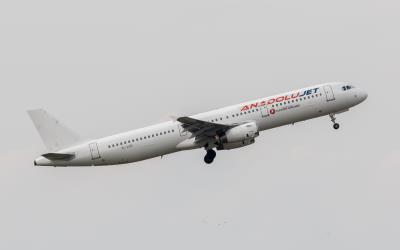 Photo of aircraft YL-LCQ operated by Anadolu Jet