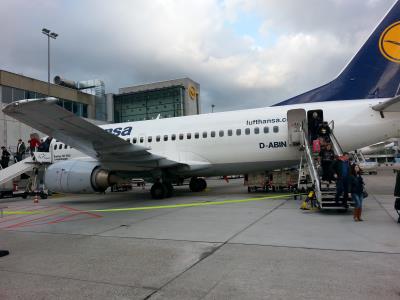 Image of aircraft registration D-ABIN - A 737-530 operated by Lufthansa