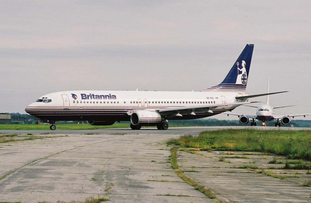 Photo of aircraft SE-DZL operated by Britannia Airways AB