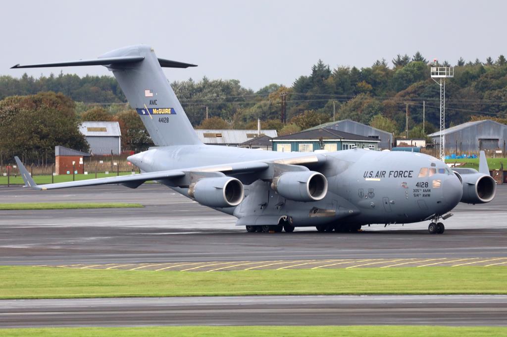 Photo of aircraft 04-4128 operated by United States Air Force