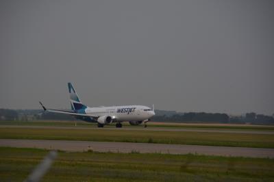 Photo of aircraft C-FCTK operated by WestJet