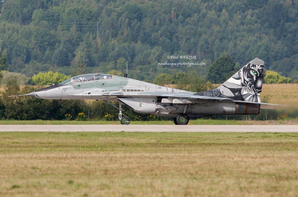 Photo of aircraft 5304 operated by Slovak Air Force